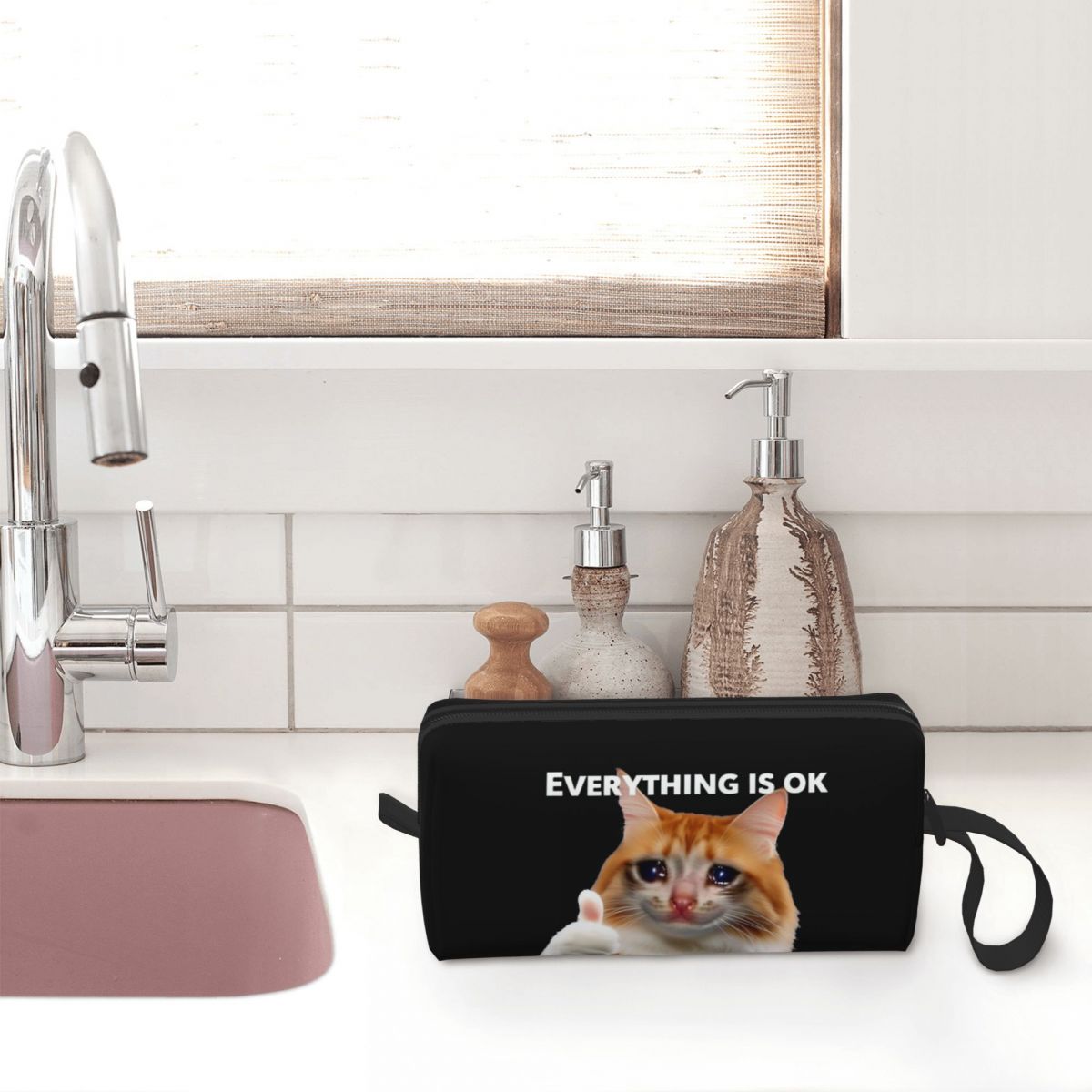 Everything's Ok Crying Cat Mem - Beauty Makeup Ok recensione e prezzo