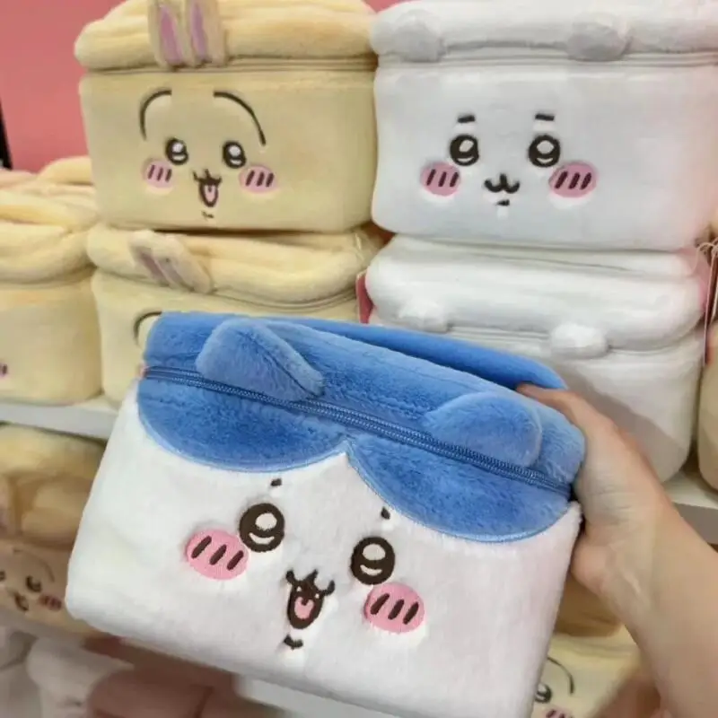 Borsa per il Trucco Chiikawa i - Beauty Preservation Makeup Bag recensione e prezzo